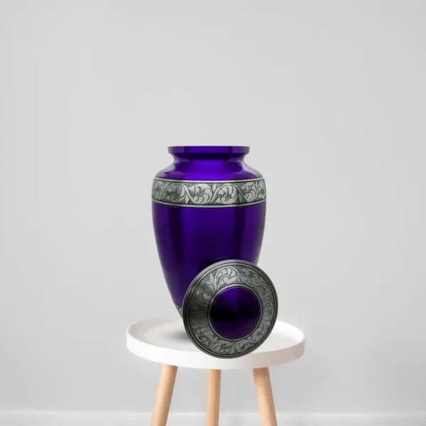 Royal Amethyst – Purple Cremation Urn